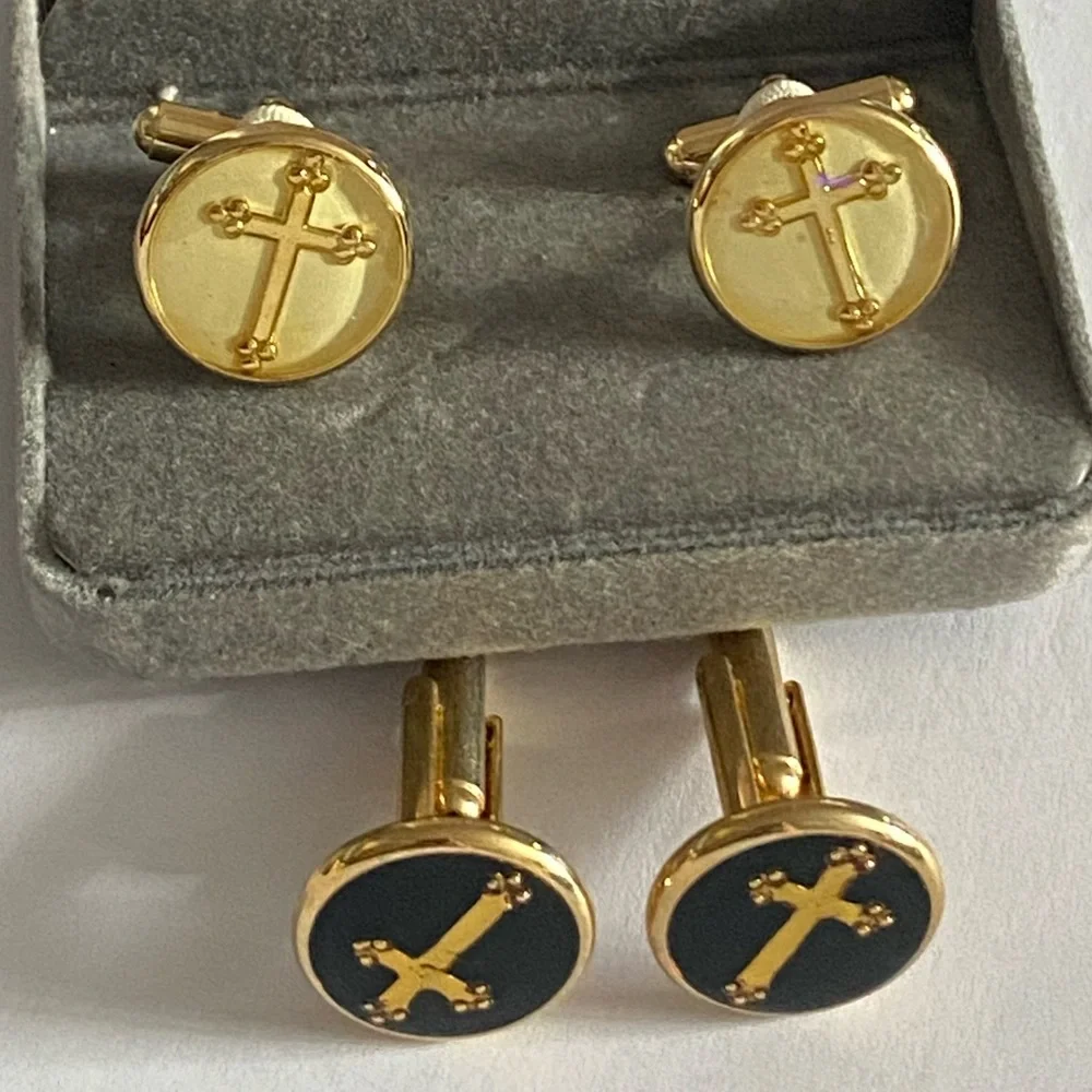 Emilio Ponti Roma Milano Gold and Black Budded Cross 2 Set of Cufflinks In Box